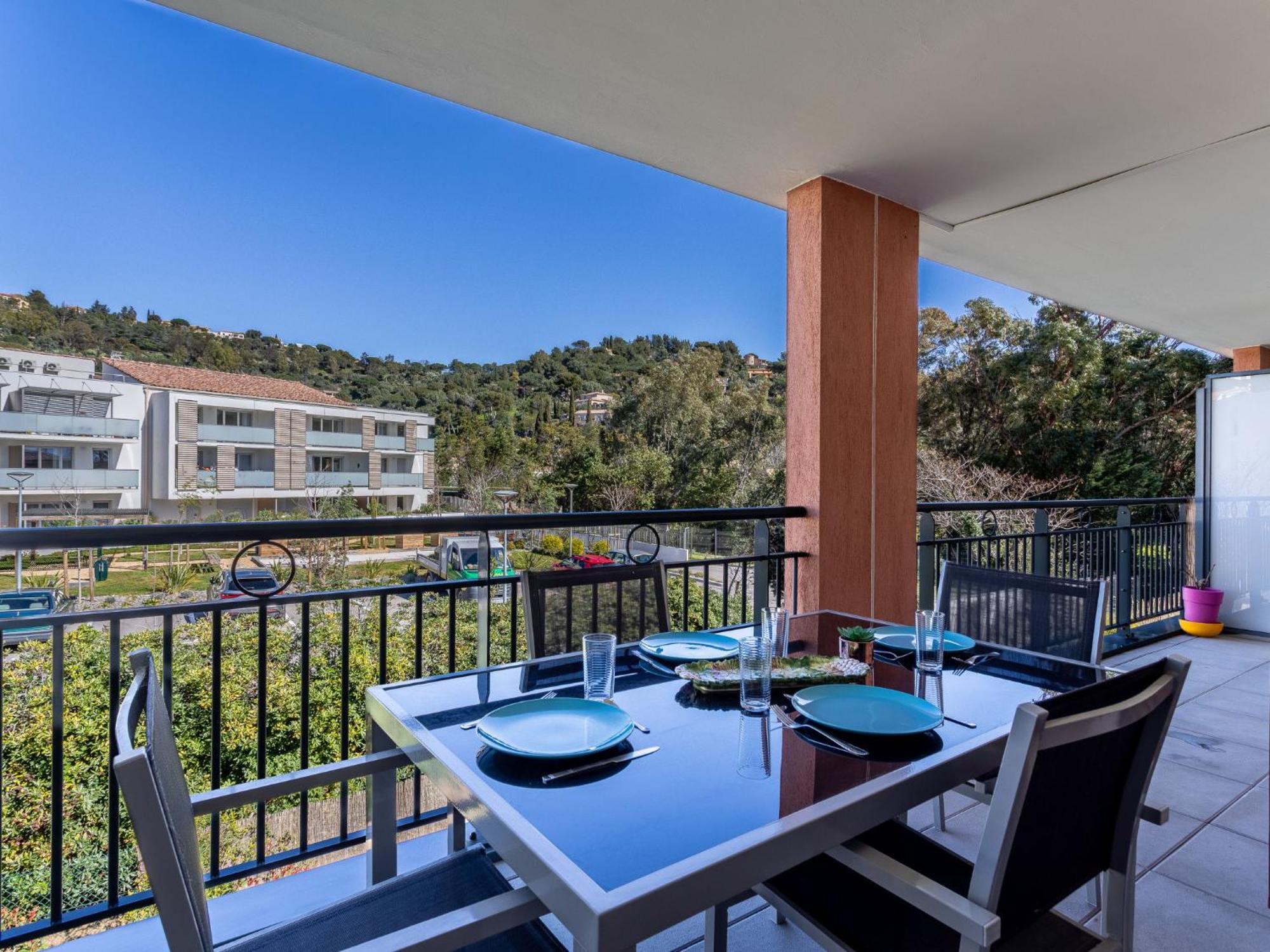 Apartment Le Jardin Du Loderi-2 By Interhome Bormes-les-Mimosas Exteriör bild